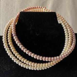 Set of 3 Pearl Collar Necklaces on wire … Cream, Pink, White .. Honora? NWOT